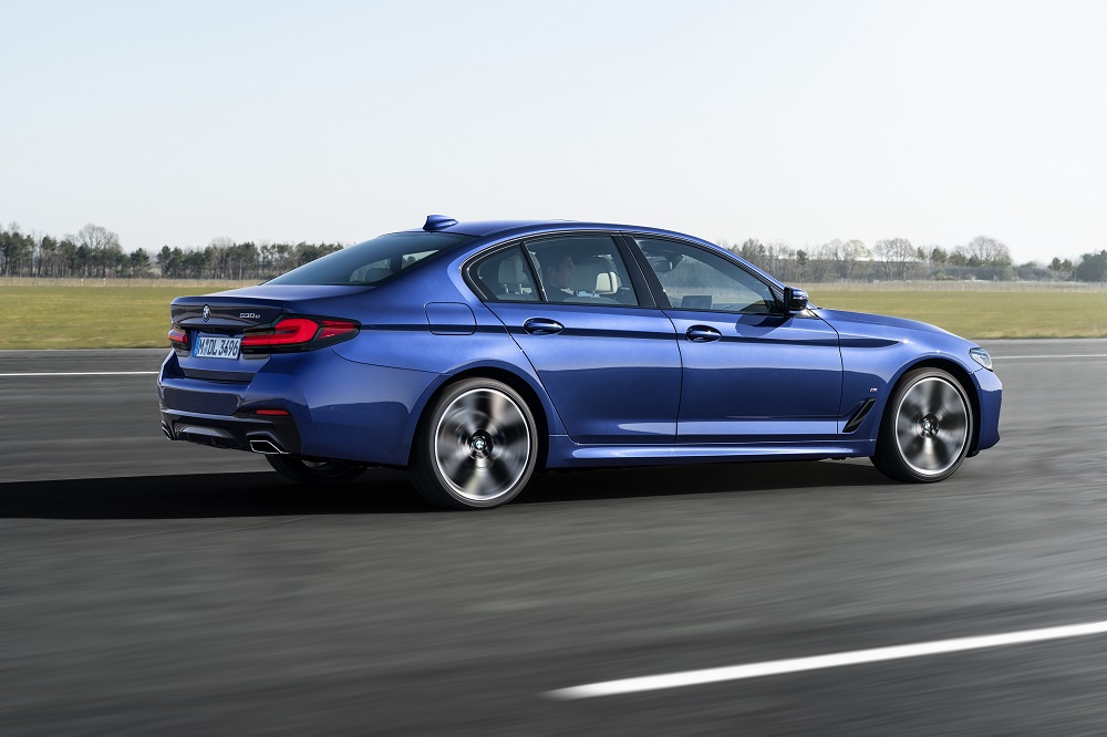 2021 bmw 5 series lineup makes spectacular debut  teamspeed