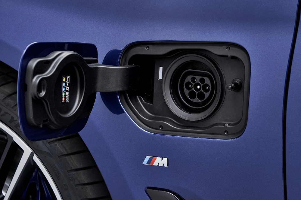 2021 BMW 5 Series Lineup Makes Spectacular Debut