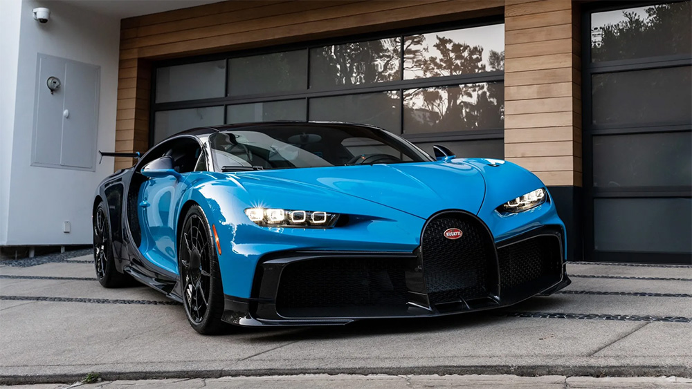 Blue Bugatti Chiron Pur Sport on Bring a Trailer